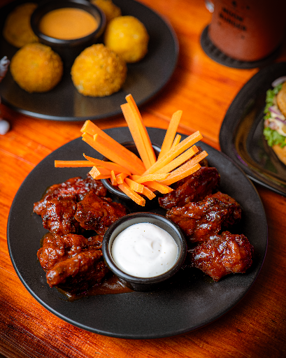 Alitas Moon Burger Banderilla