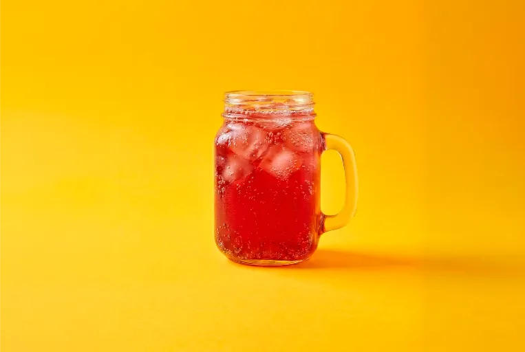 Limonada de fresa con agua mineral Moon Burger